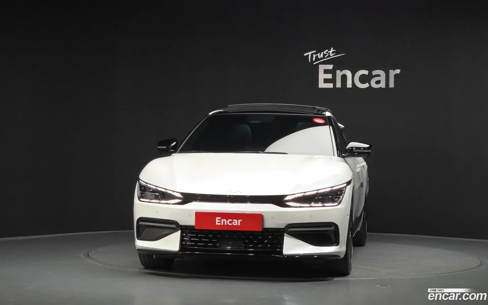 Kia EV6 4WD 2023 — thumbnail 3