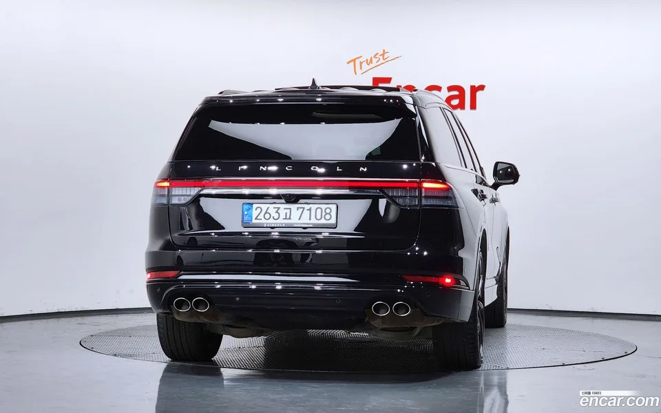 Lincoln Aviator 3.0 AWD 2023 — thumbnail 4