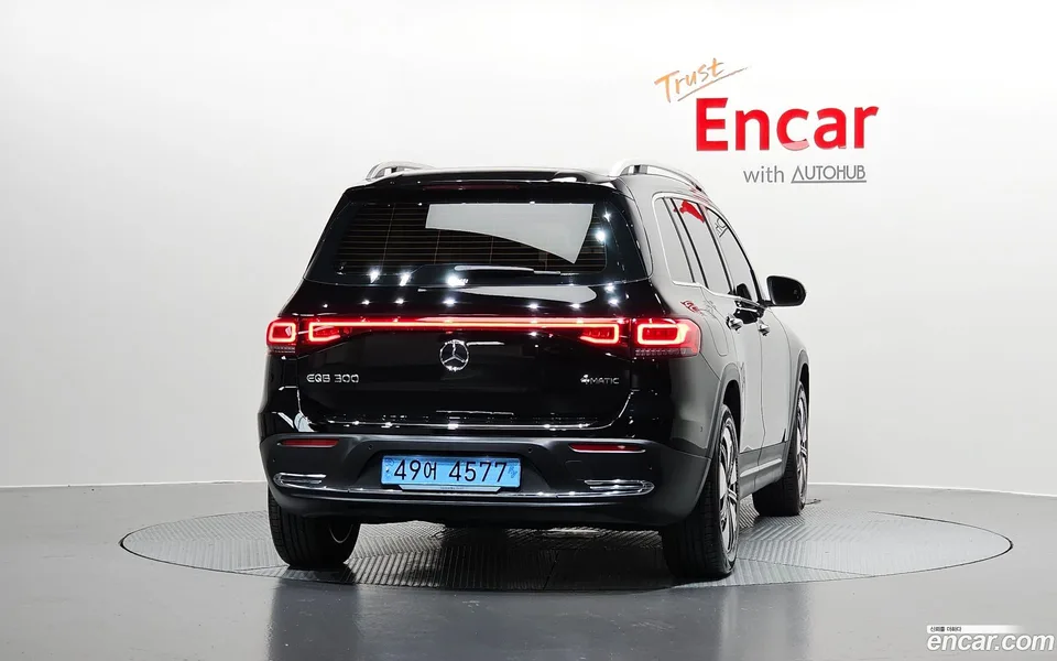 Mercedes-Benz EQB EQB300 4MATIC 2023 — thumbnail 4