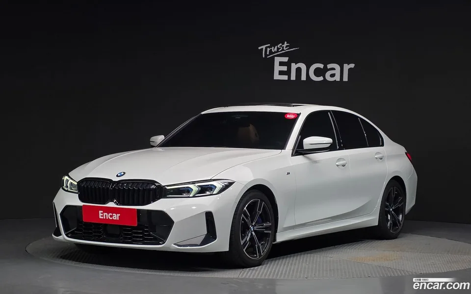 BMW 3 Series 320i M 2023 — photo 1, buy with delivery to Moscow