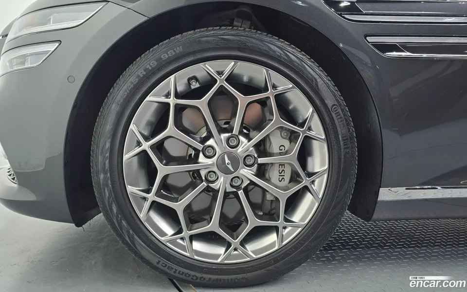 Genesis G80 2.5 AWD 2022 — thumbnail 2