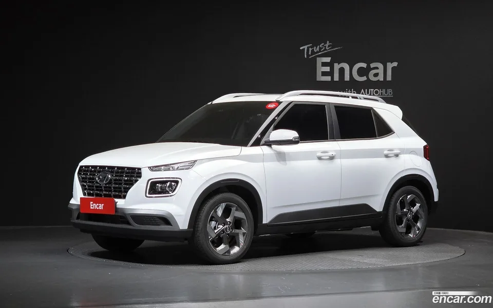 Hyundai Venue 1.6 2026 — photo 1, buy with delivery to Moscow