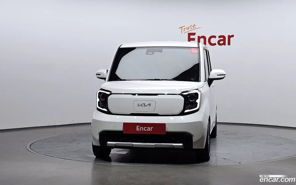 Kia Ray EV 2023 — thumbnail 3