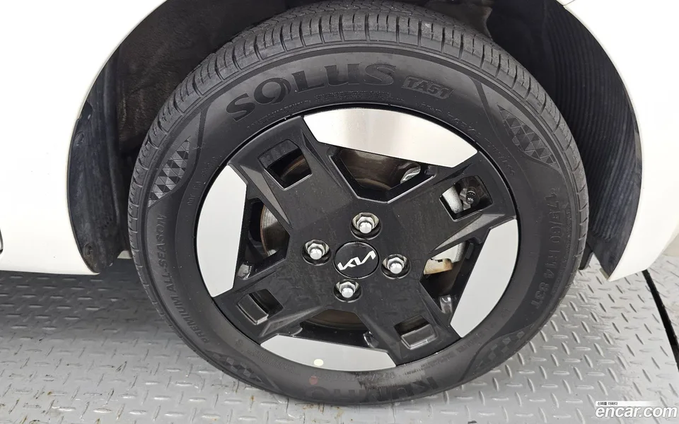 Kia Ray EV 2023 — thumbnail 5