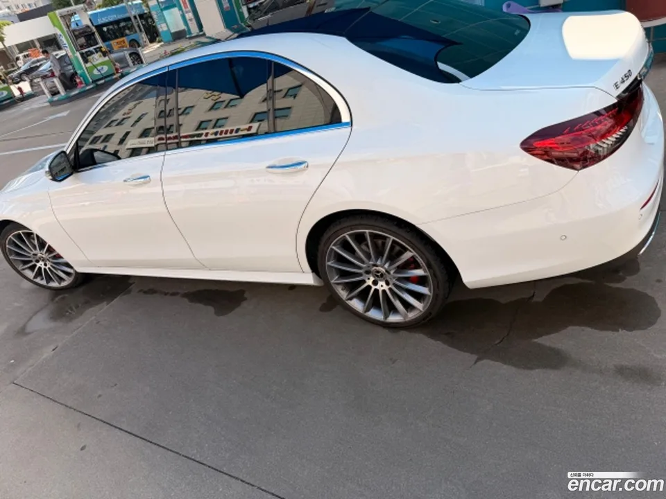 Mercedes-Benz E-Class E350 4MATIC AMG Line 2022 — thumbnail 3