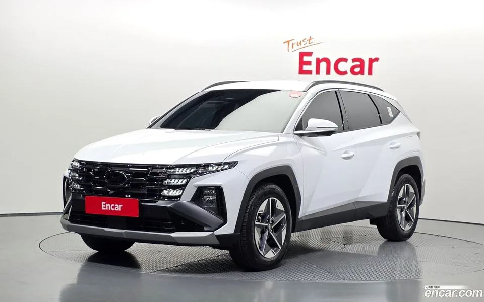Hyundai Tucson Hybrid NX4 HEV 1.6 2WD 2025 — photo 1, buy with delivery to Moscow
