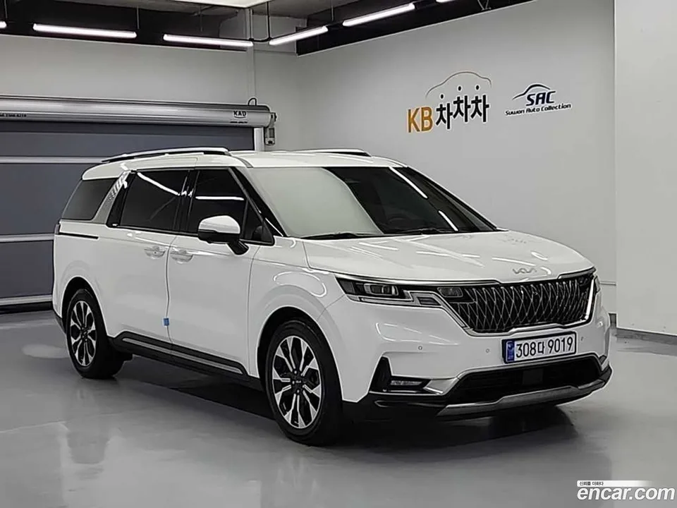Kia Carnival 7 2022 — thumbnail 4