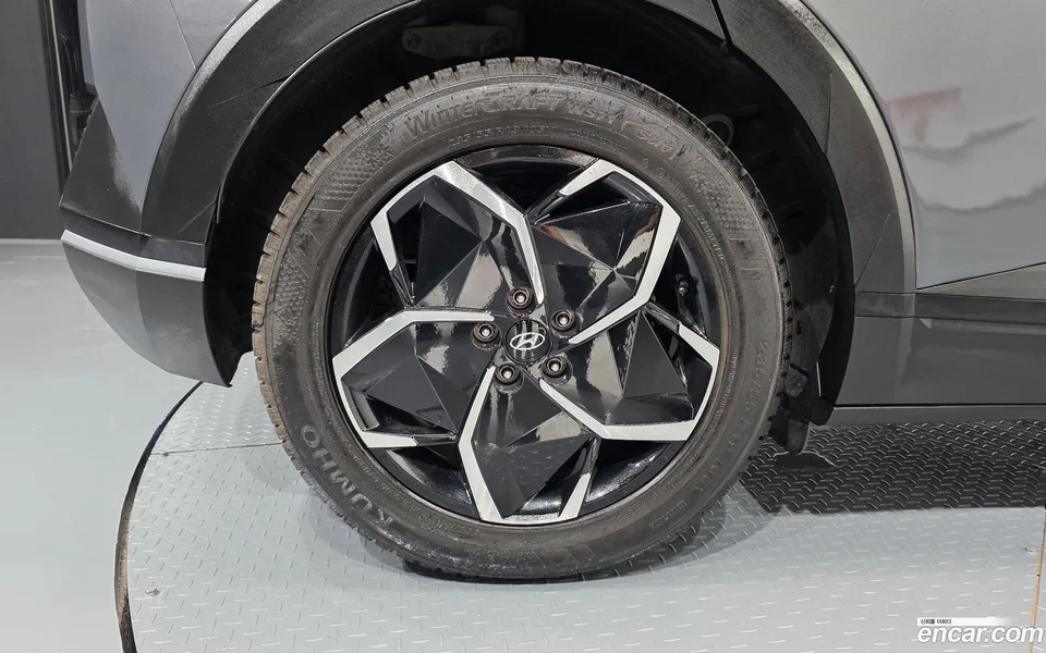 Hyundai Ioniq 5 AWD 2023 — thumbnail 2