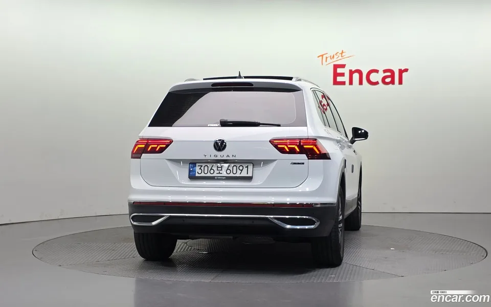 Volkswagen Tiguan 2.0 TDI 4 2022 — миниатюра 4