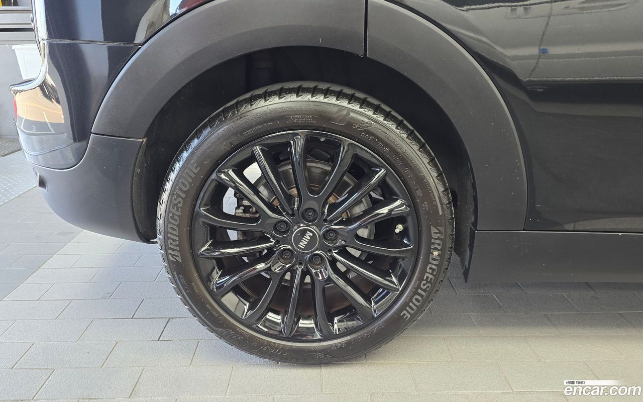 MINI Cooper Clubman 2024 — 2