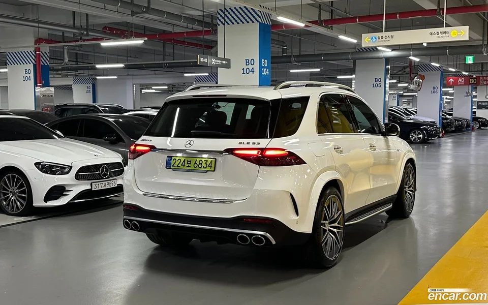 Mercedes-Benz GLE-Class AMG GLE53 4MATIC+ 2025 — thumbnail 4