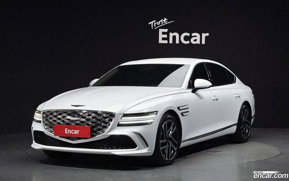 Genesis G80 2.5 AWD 2025 — photo 1, buy with delivery to Moscow