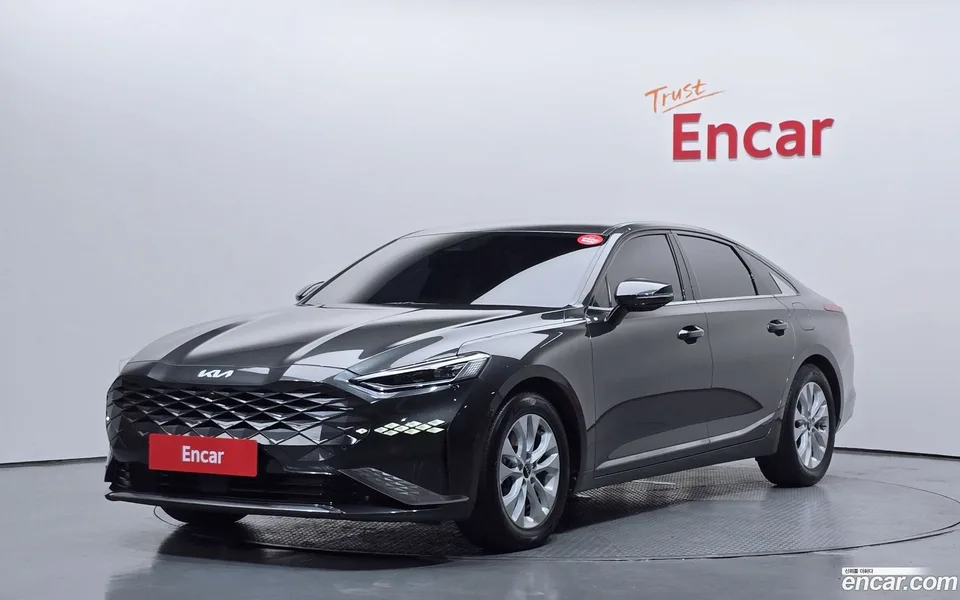 Kia K8 2.5 2WD 2023 — photo 1, buy with delivery to Moscow