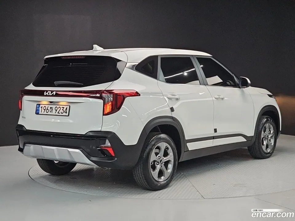 Kia Seltos 1.6 2WD 2024 — thumbnail 3