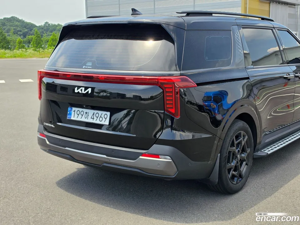 Kia Carnival 7 2024 — thumbnail 4