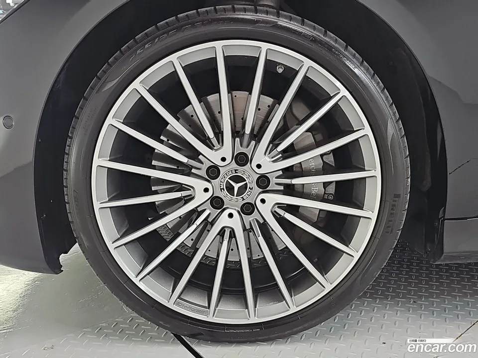 Mercedes-Benz S-Class S500L 4MATIC 2024 — thumbnail 2