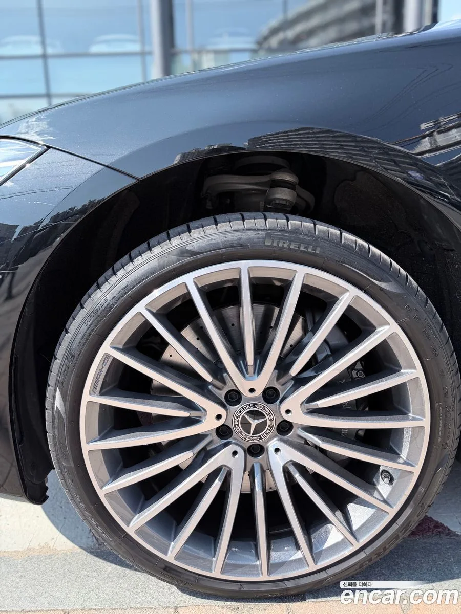 Mercedes-Benz S-Class S500L 4MATIC 2025 — thumbnail 2