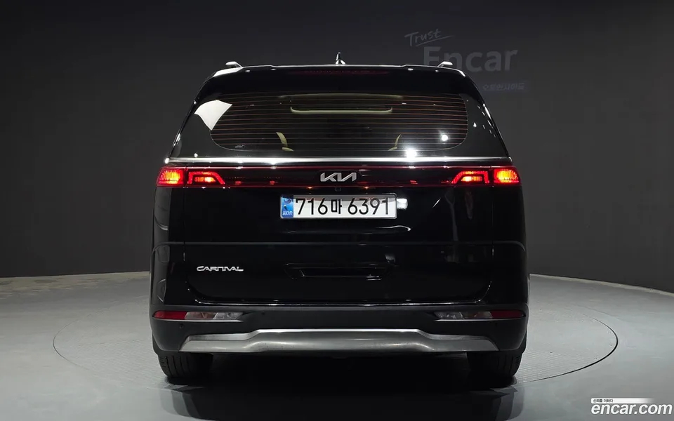 Kia Carnival 11 2023 — thumbnail 4