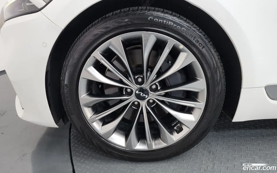 Kia K9 3.8 GDI AWD 2022 — thumbnail 5