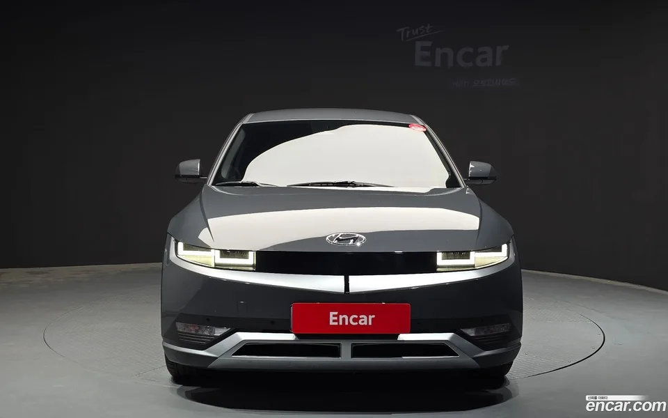 Hyundai Ioniq 5 2023 — миниатюра 3