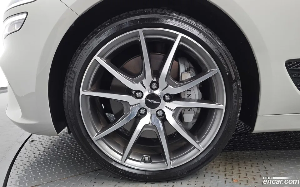 Genesis G70 2.5T 4WD 2023 — thumbnail 5