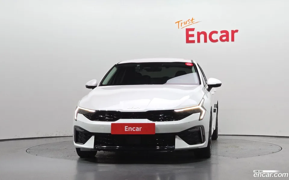 Kia K5 2.0 2024 — thumbnail 3