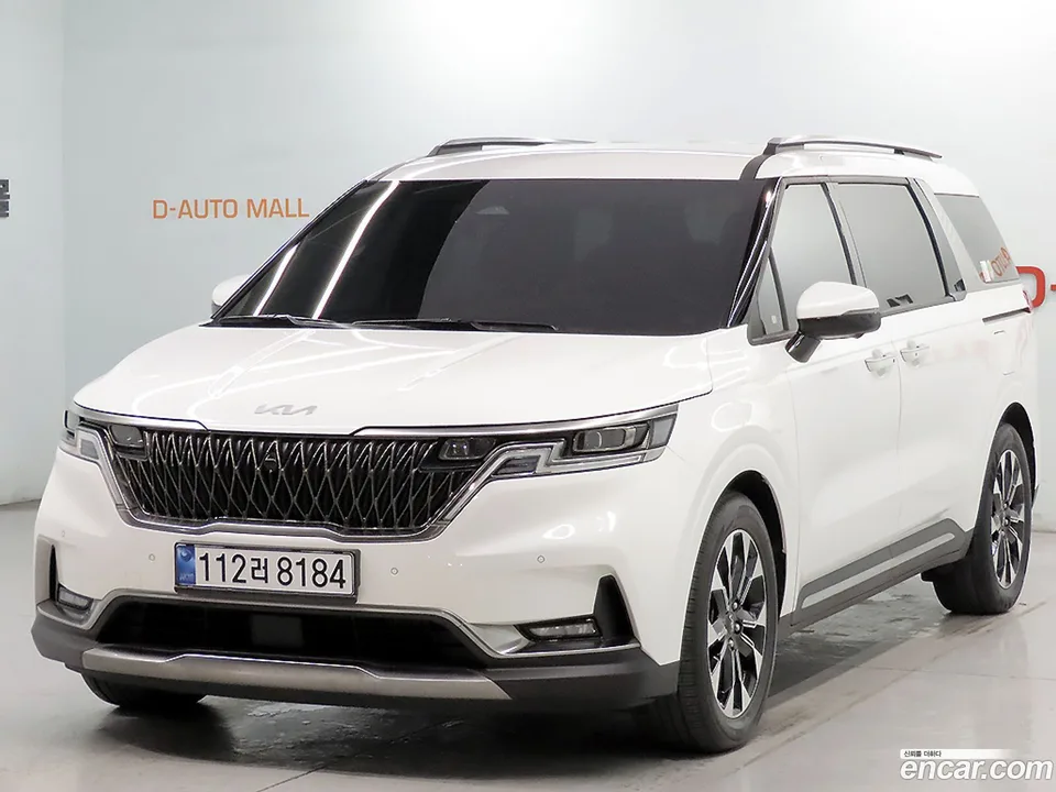 Kia Carnival 9 2022 — photo 1, buy with delivery to Moscow
