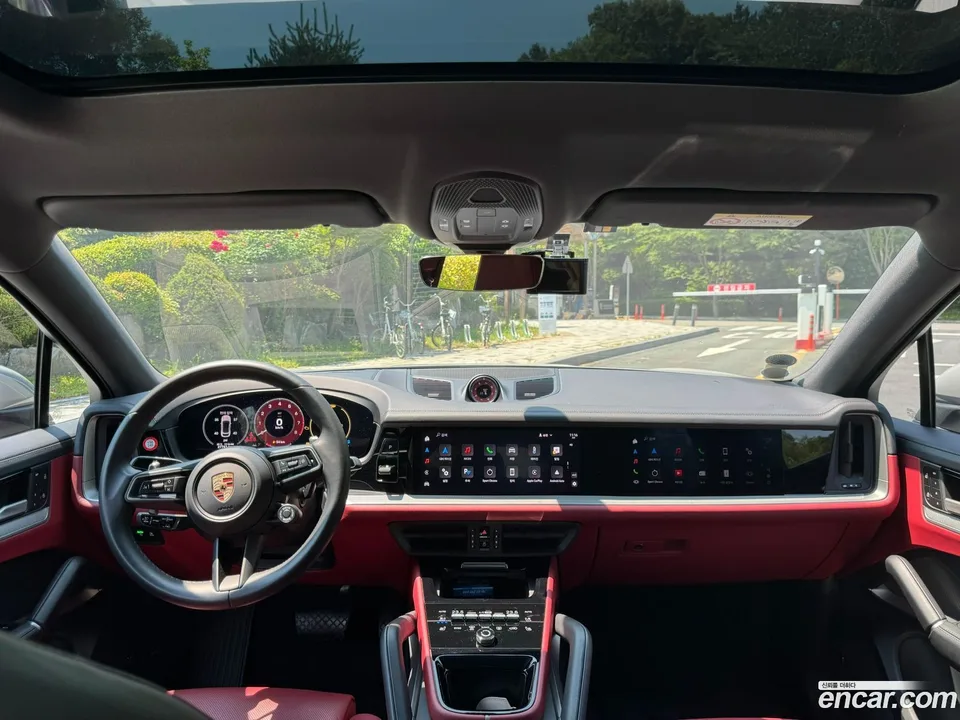 Porsche Cayenne 3.0 2024 — thumbnail 2