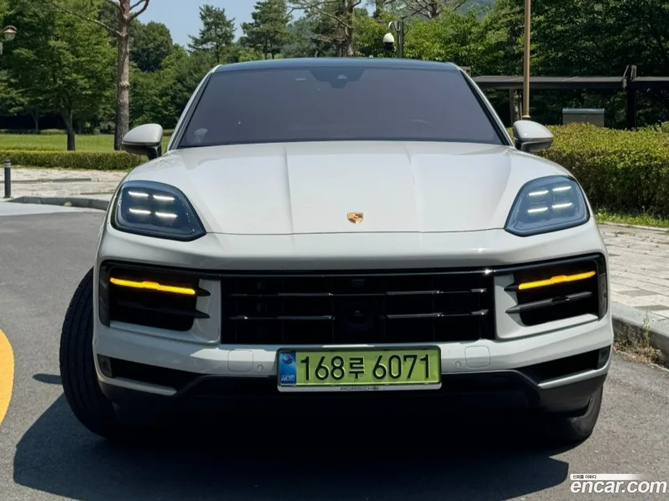 Porsche Cayenne 3.0 2024 — thumbnail 3