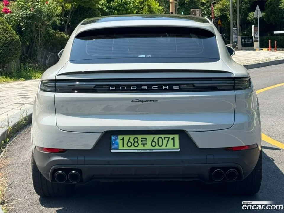 Porsche Cayenne 3.0 2024 — thumbnail 4