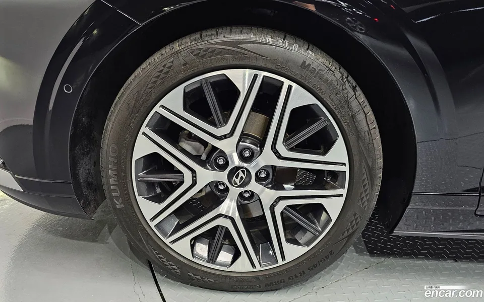 Hyundai Grandeur Hybrid 2024 — thumbnail 2