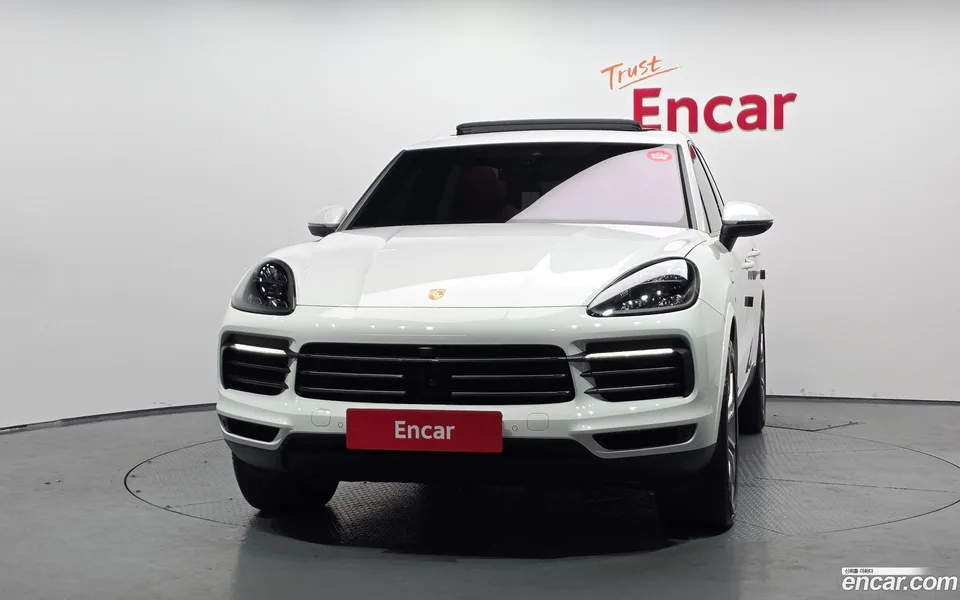 Porsche Cayenne 3.0 2023 — thumbnail 3