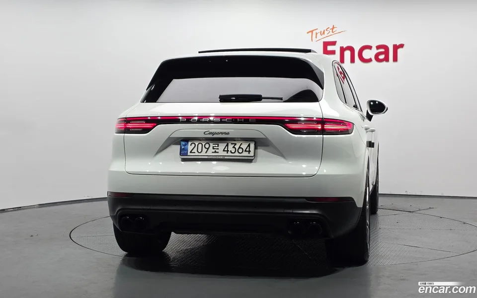 Porsche Cayenne 3.0 2023 — thumbnail 4