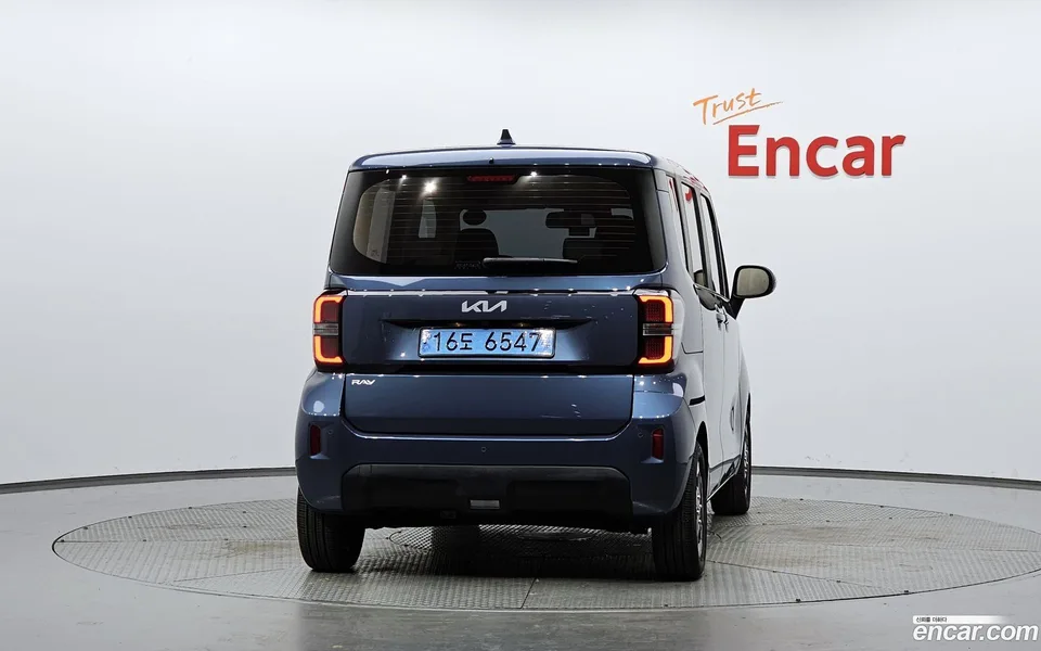 Kia Ray EV 2023 — thumbnail 4