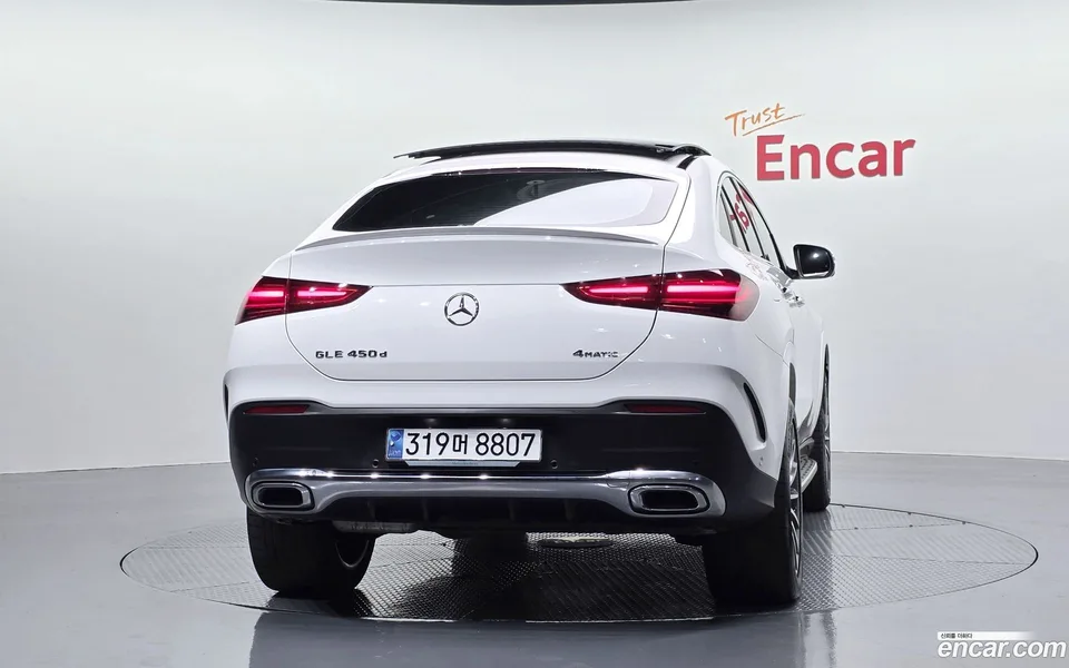 Mercedes-Benz GLE-Class GLE450d 4MATIC 2023 — thumbnail 4