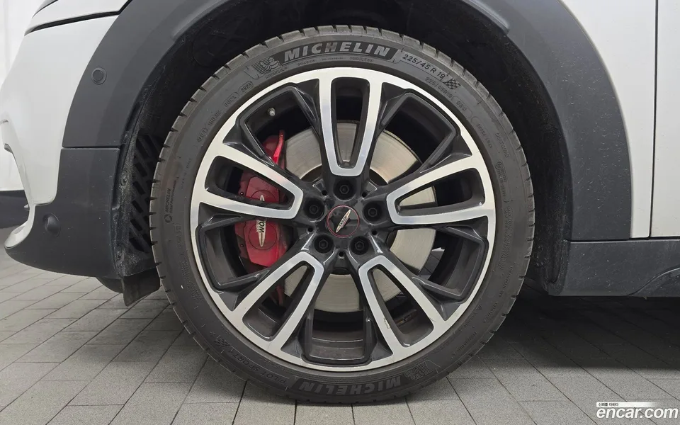 MINI Cooper S Countryman JCW 2023 — thumbnail 2