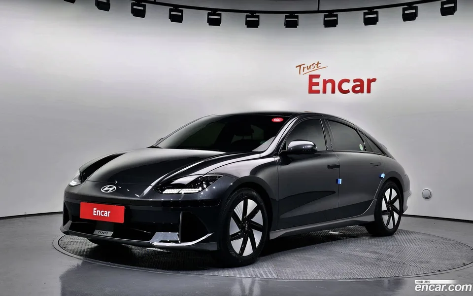 Hyundai Ioniq 6 2023 — photo 1, buy with delivery to Moscow