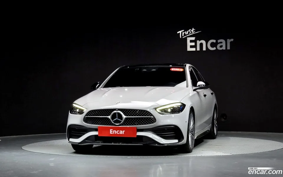 Mercedes-Benz C-Class C300 4MATIC AMG Line 2023 — thumbnail 3