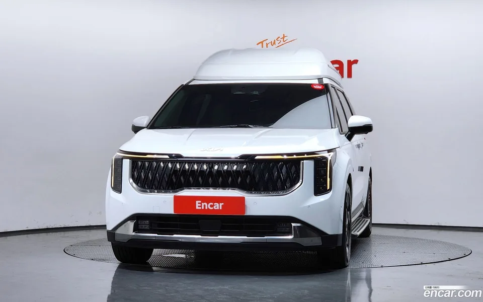 Kia Carnival 9 2024 — thumbnail 3