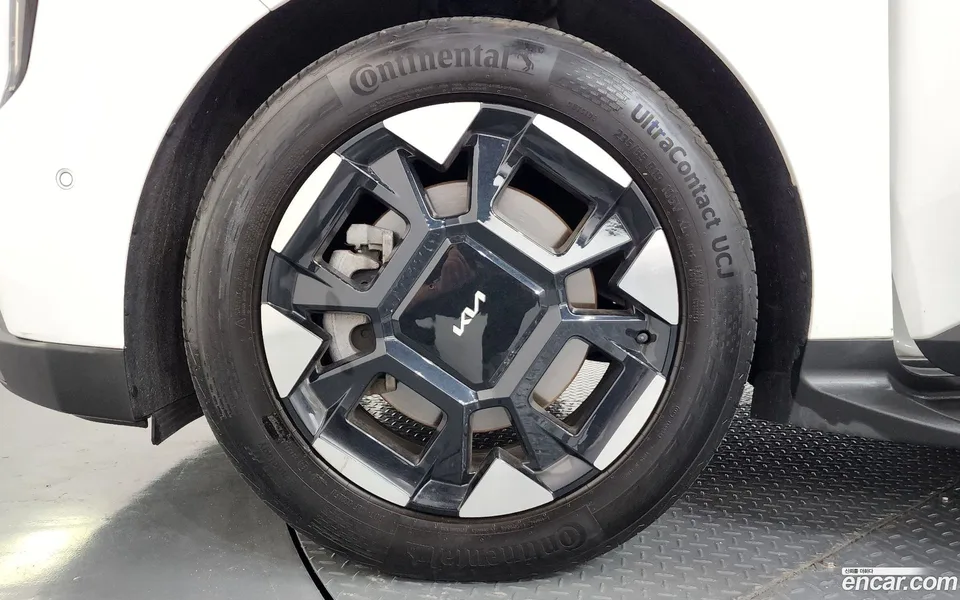Kia Carnival 9 2024 — thumbnail 5