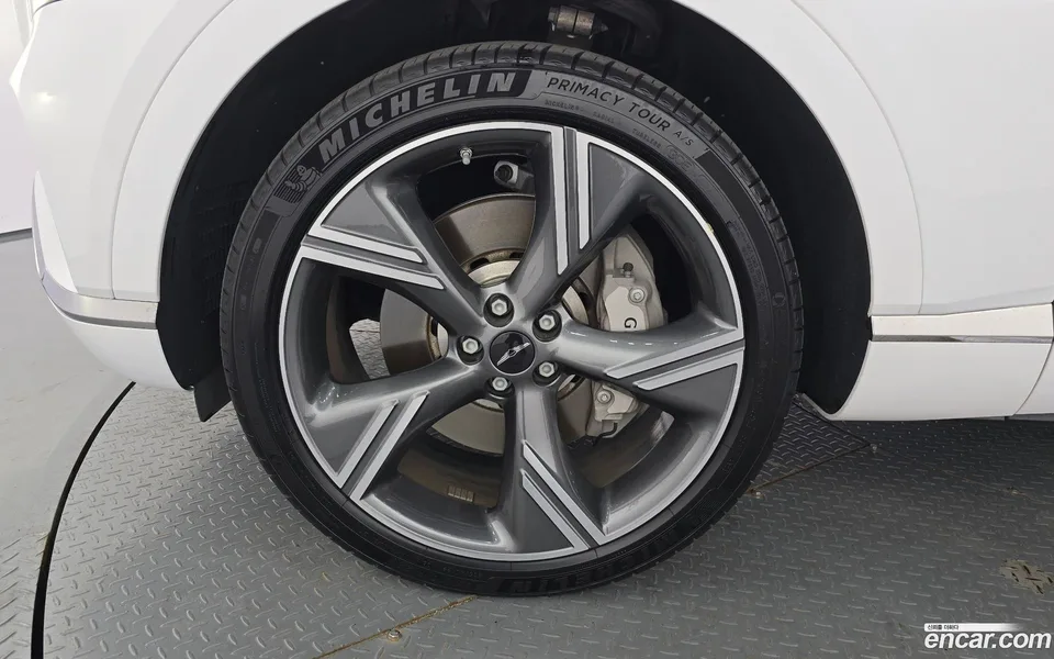 Genesis GV80 2.5T 2WD 2024 — thumbnail 2