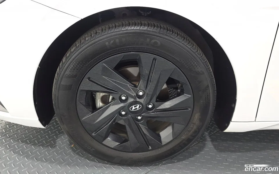 Hyundai Avante 1.6 2023 — thumbnail 2
