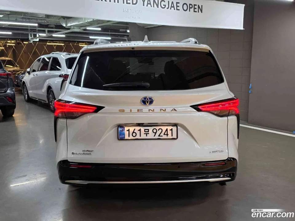 Toyota Sienna 2.5 AWD 2025 — thumbnail 4