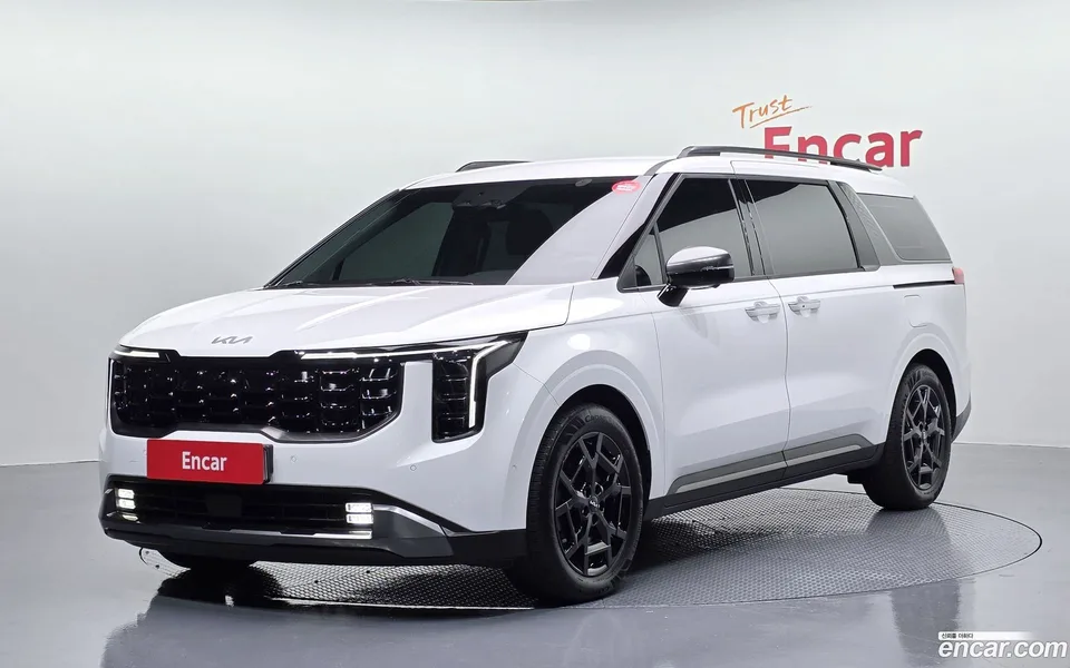 Kia Carnival 9 2025 — photo 1, buy with delivery to Moscow