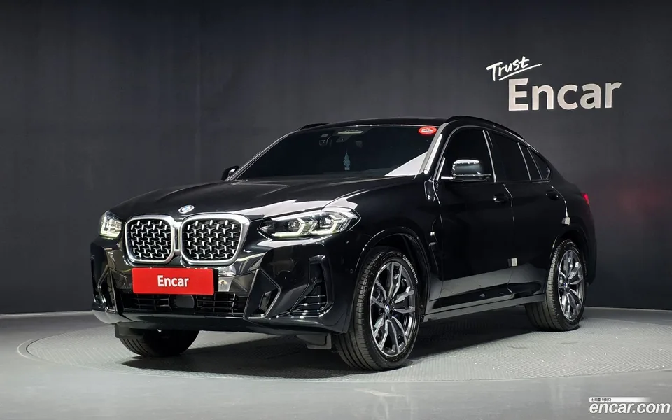 BMW X4 xDrive20d M 2025 — photo 1, buy with delivery to Moscow