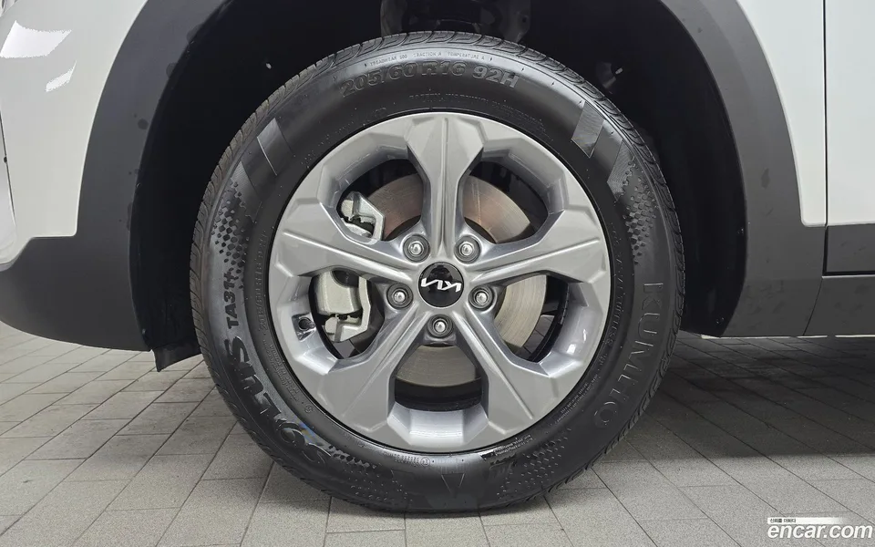 Kia Seltos 1.6 2WD 2025 — thumbnail 2