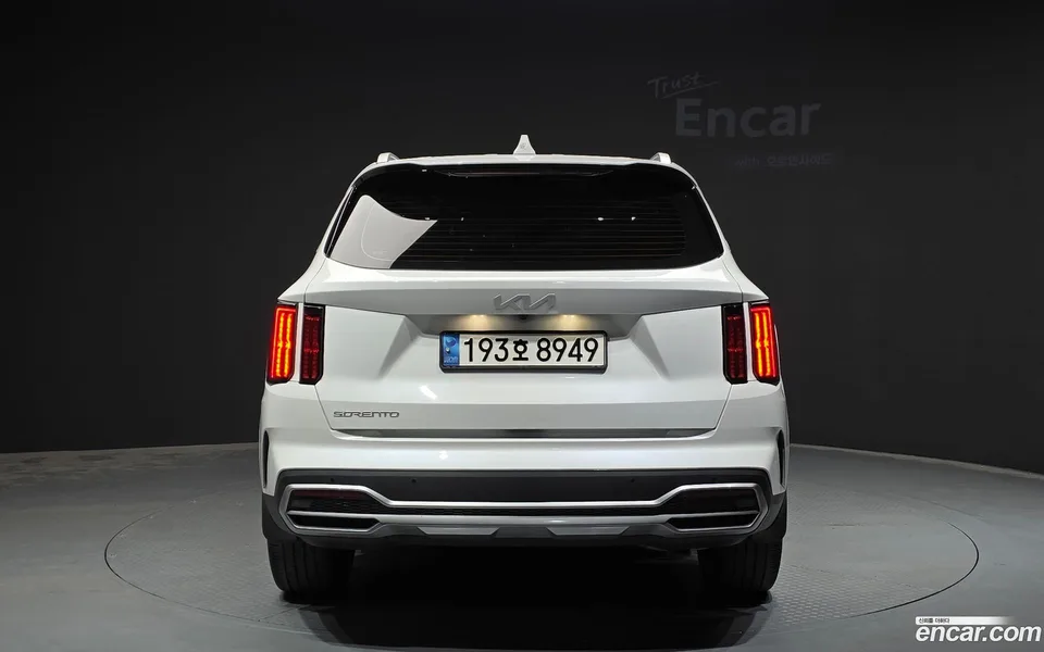 Kia Sorento 2.5T 2WD 2023 — thumbnail 4