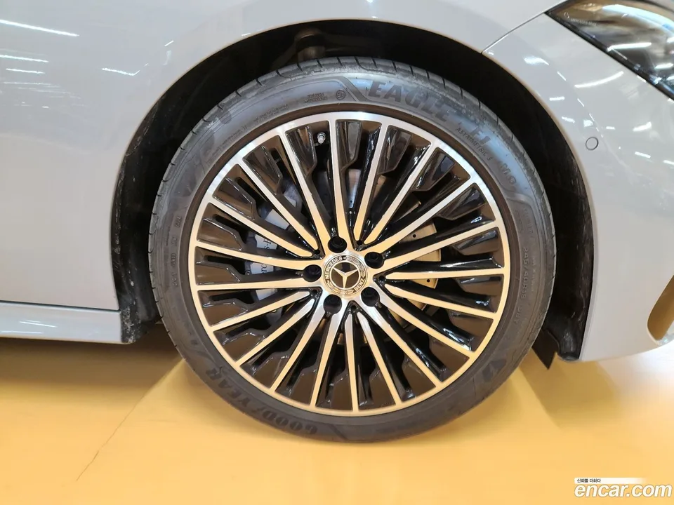 Mercedes-Benz CLE-Class CLE200 2024 — thumbnail 2