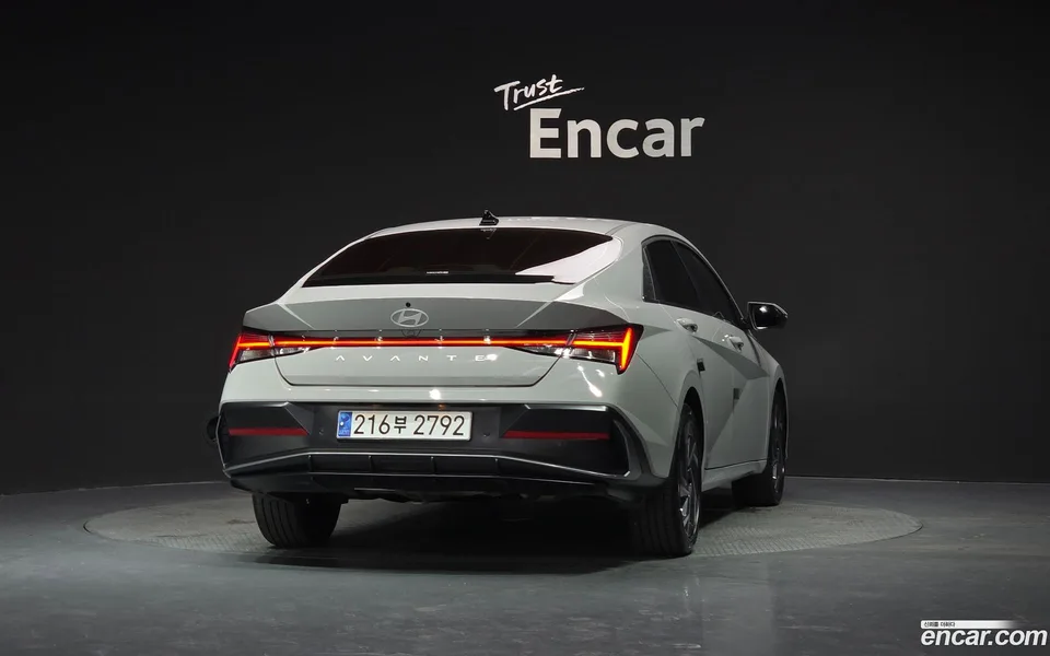 Hyundai Avante CN7 1.6 2025 — thumbnail 4