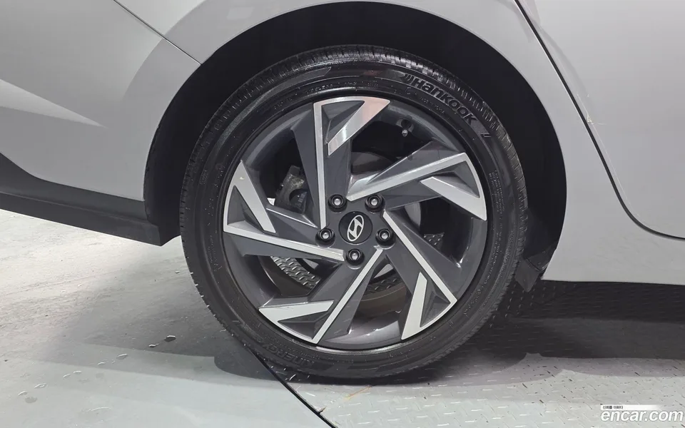 Hyundai Avante CN7 1.6 2025 — thumbnail 5